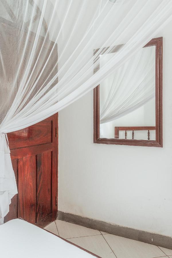 Kelele Square Bed & Breakfast