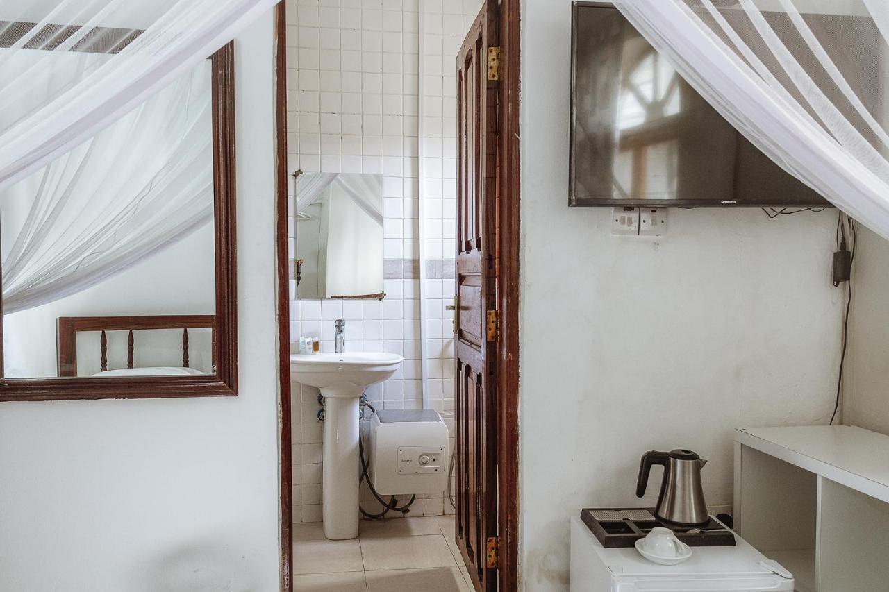 Kelele Square Bed & Breakfast